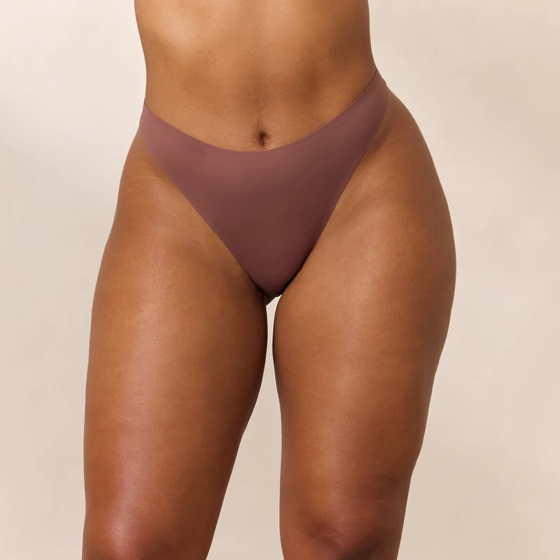 Everyday Form String - Muskat