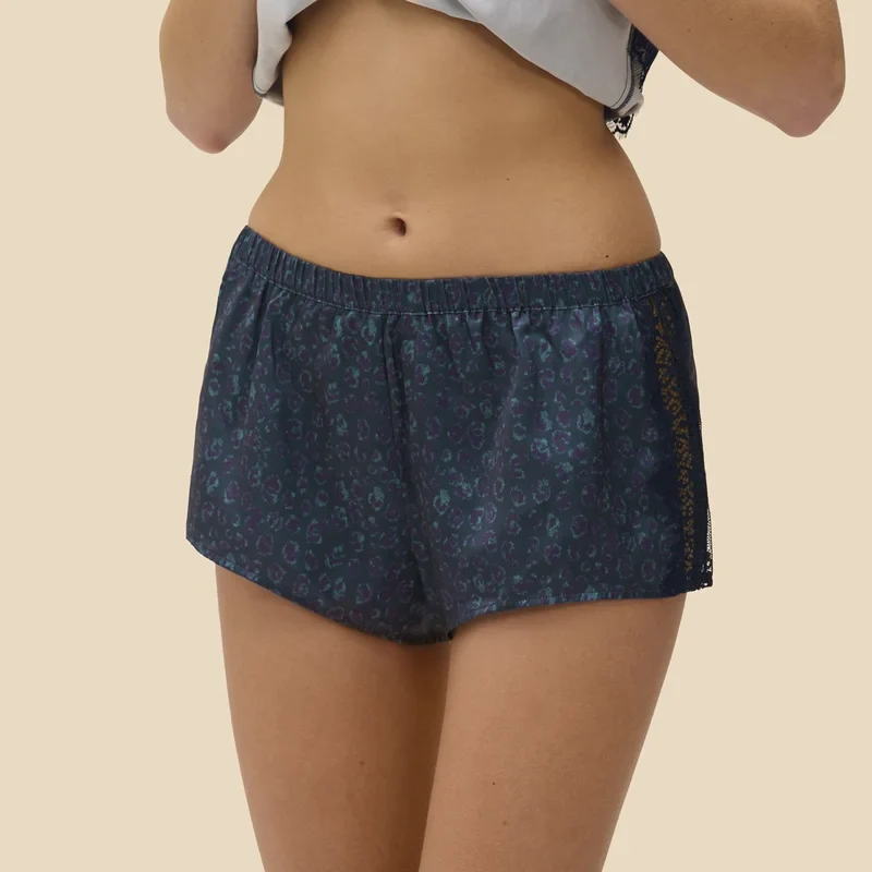 Simone Perele – Satin Secrets Night Short Katzenblau