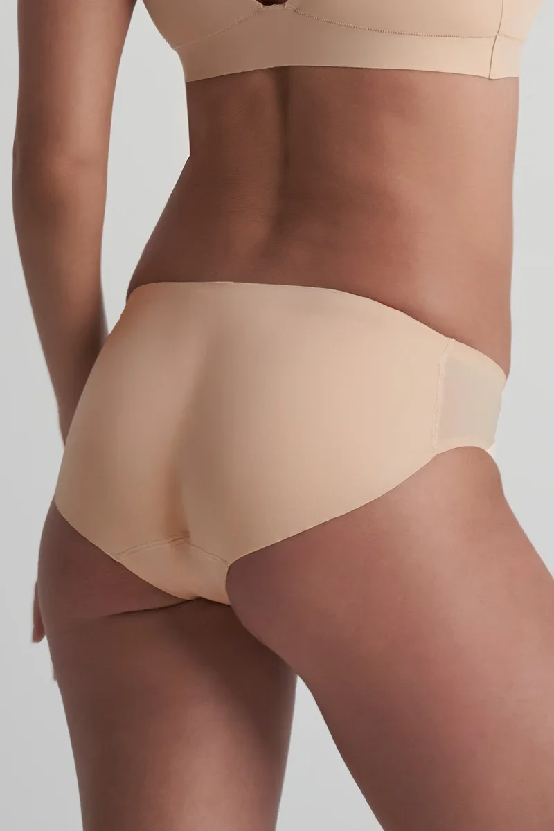 ByeBra – Po-Lifting- und Unterwäsche-Slips mit Polsterung, niedrige Taille, Beige