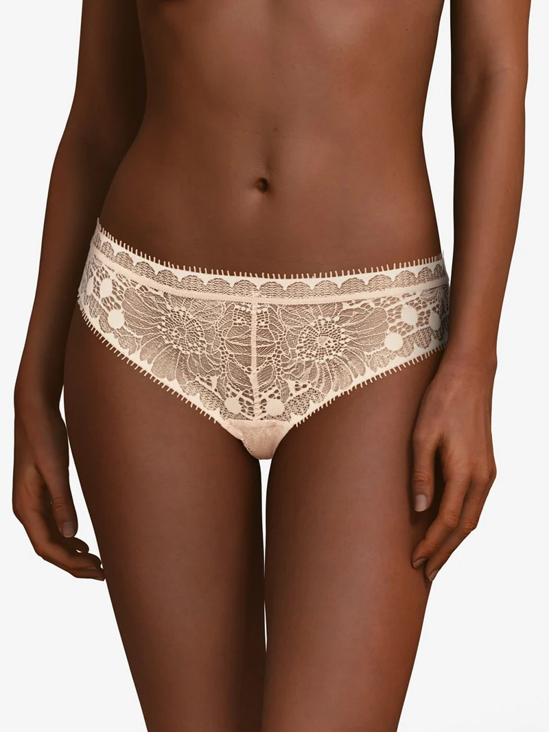 Chantelle – Tag-zu-Nacht-Tanga Golden Beige