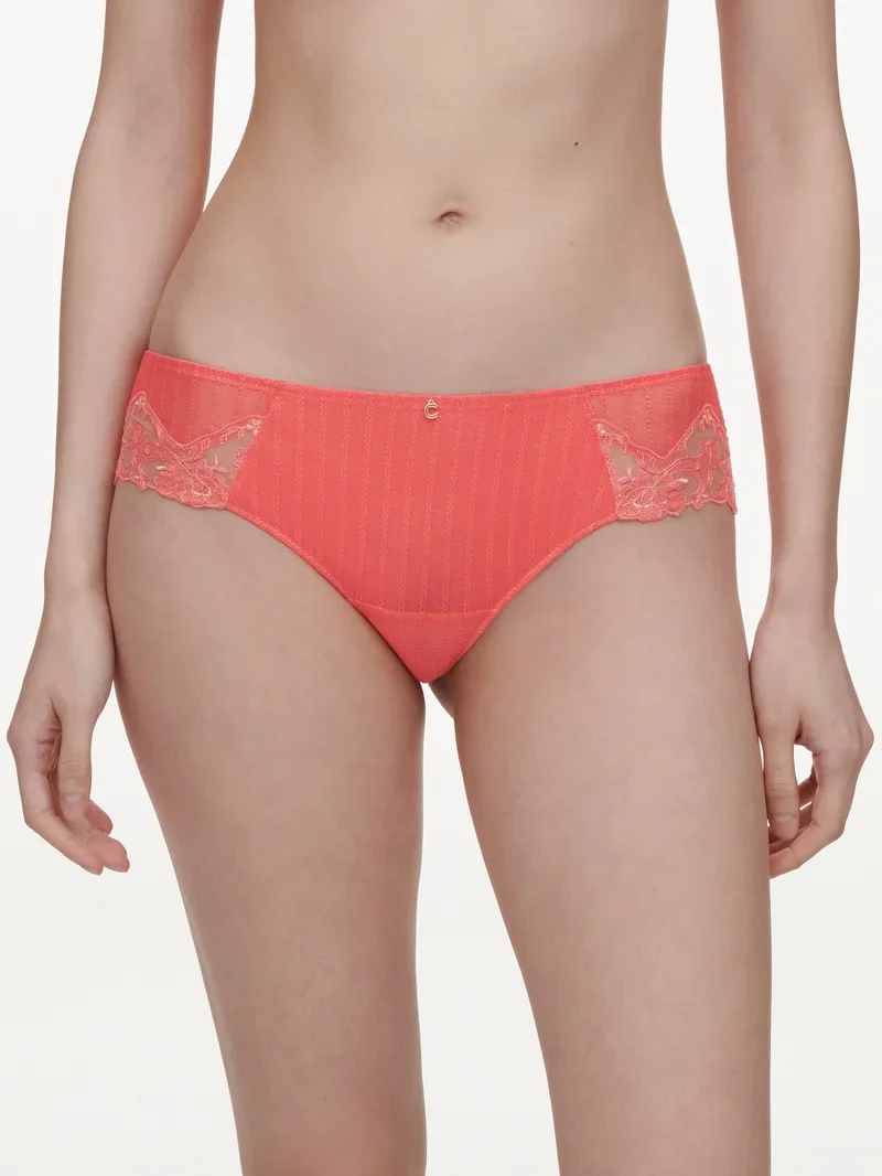 Chantelle - Cabaret Sauvage enthüllt Shorty Coral