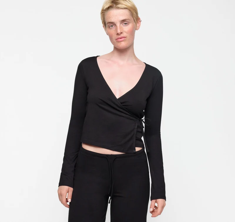 Everyday Wrap Top