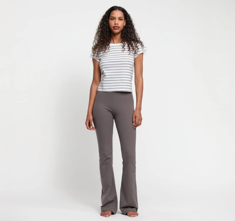 Core Flare Pants