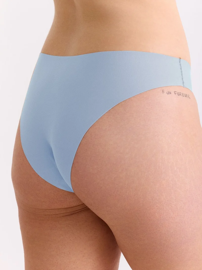 Light Touch Brazil Slip