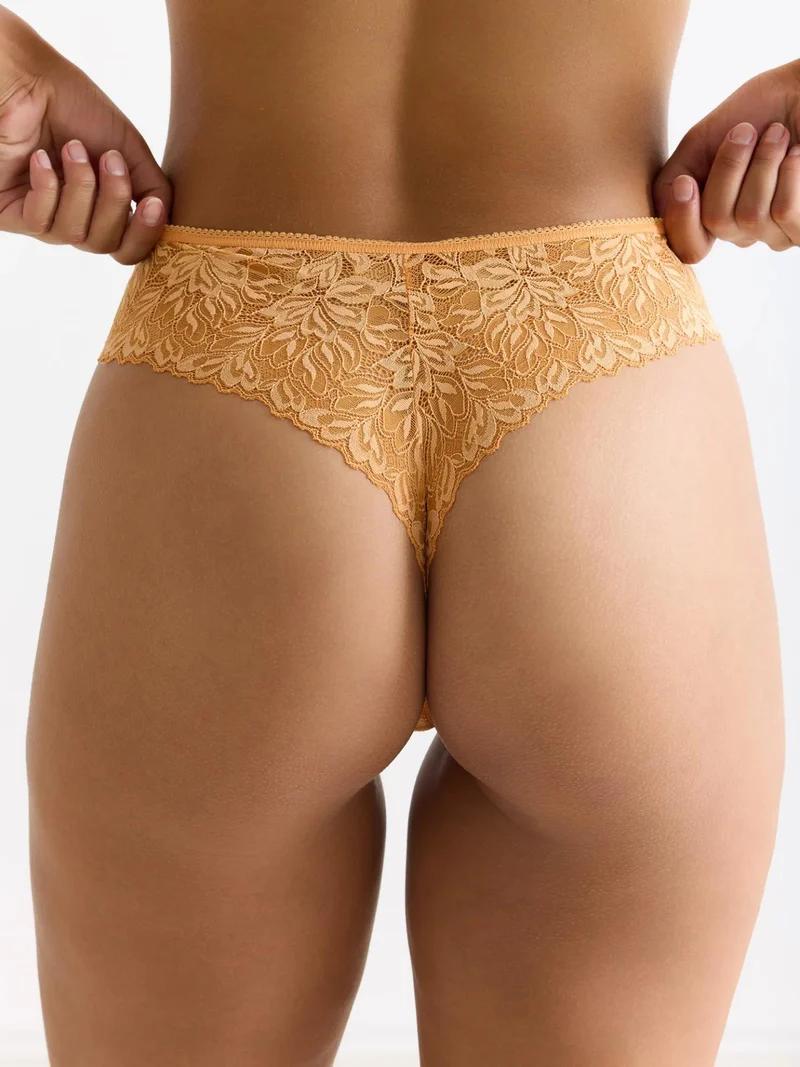 Iconic Lace High Waist Brazil String
