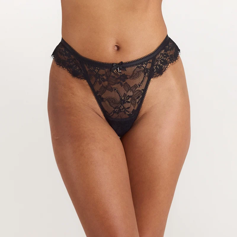 String mit Spitzenbesatz - Schwarz